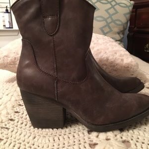 Madden Girl boots